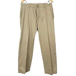 Men’s - Khaki Pants - 33x30 - Lee Relaxed Fit